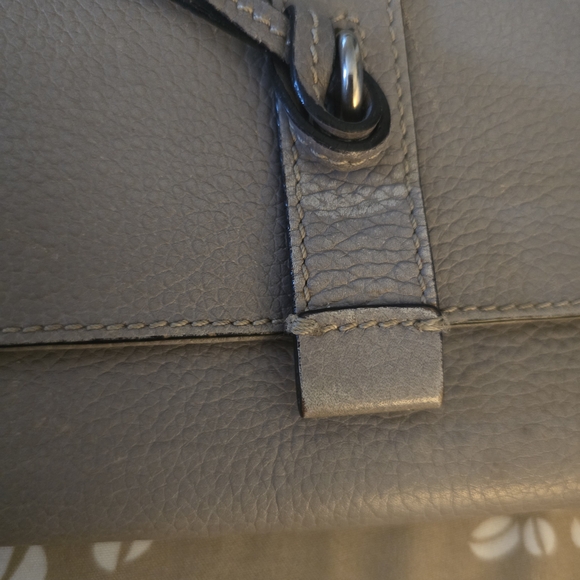 Chloe Gray Leather Wallet - Picture 7 of 15